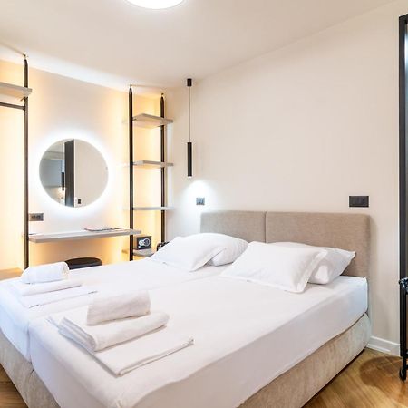 Apartment Centre In Stone House Split Bagian luar foto